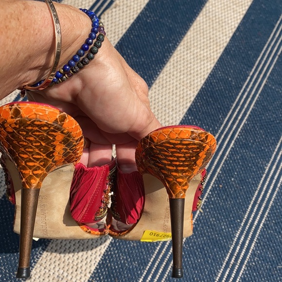 Manolo Blahnik heels - Picture 8 of 9